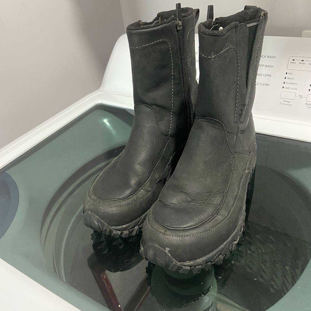 Merrill - Mens Gortex weather proof winter boots - SZ 7